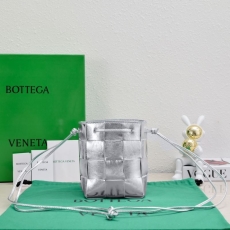 Bottega Veneta Bucket Bags